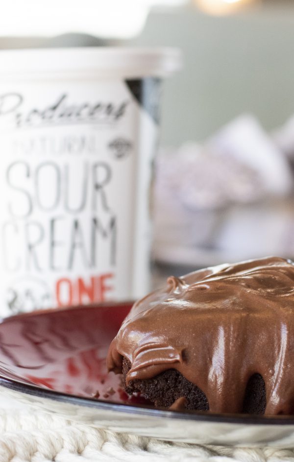 Sour Cream Cake_Vertical